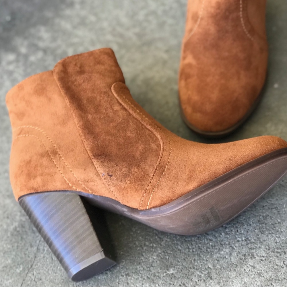 1 Left Best Seller Nature faux suede tan BOOTIE 10 - Picture 2 of 3